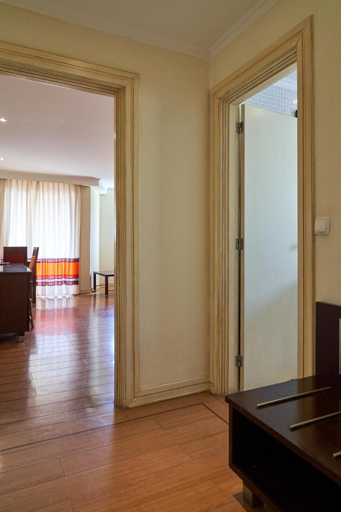 The Navigator Hotel อัลวอร์ ภายนอก รูปภาพ